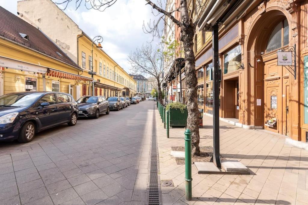 Swarz'S Downtown Apartment Budapest Eksteriør billede